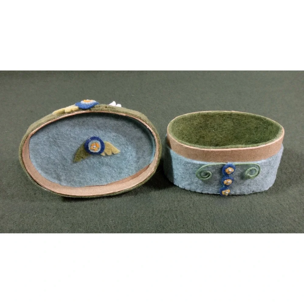 UNUSUAL felt pin cushion White Rabbit trinket box HANDCRAFTED